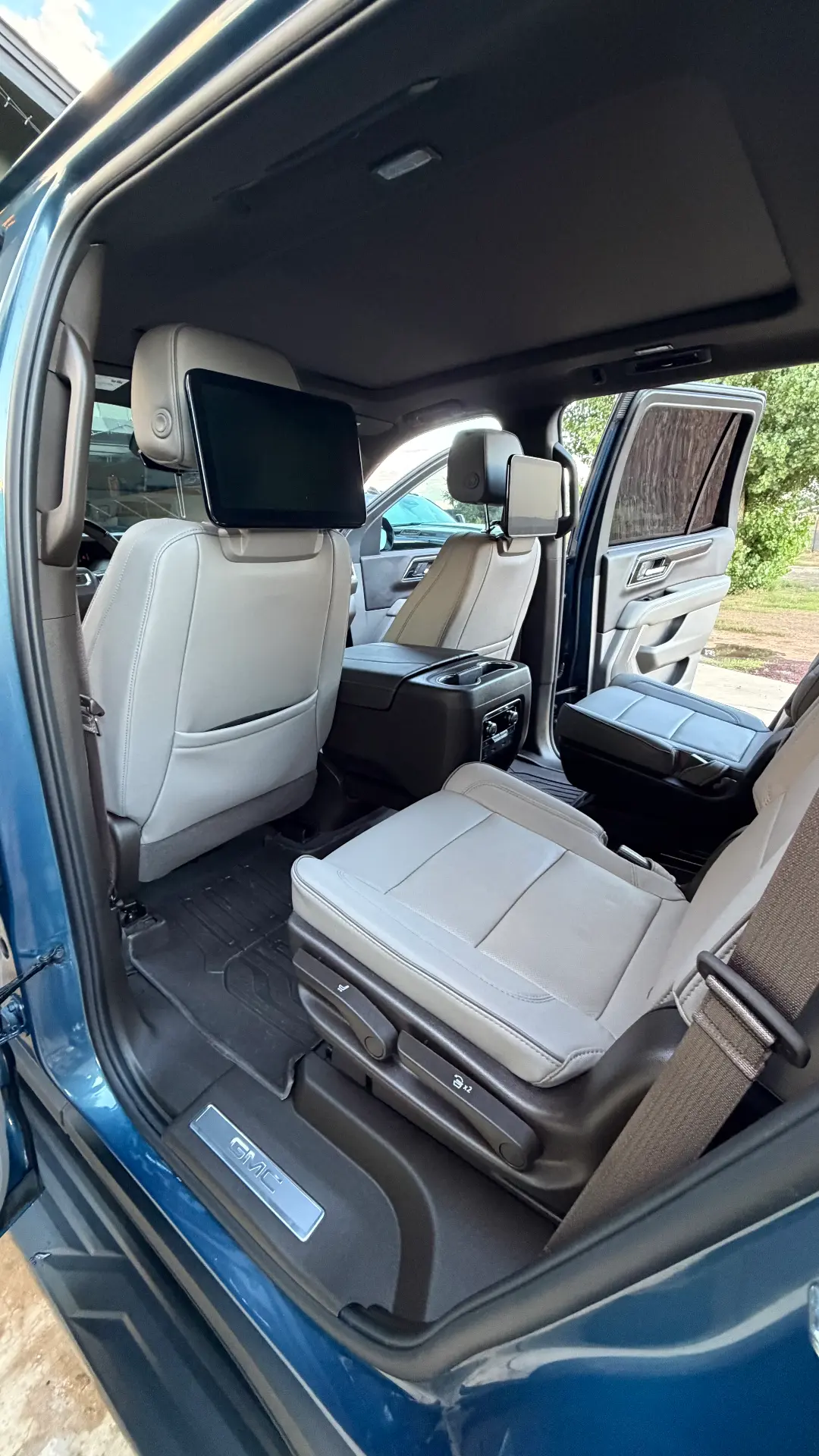 GMC Yukon Denali captain chairs after detail